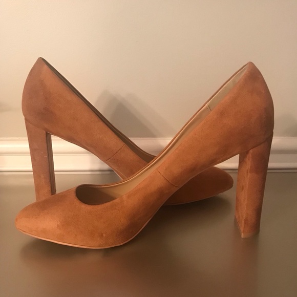 JustFab Shoes - JustFab Size 11 Cognac Faux Suede Pumps